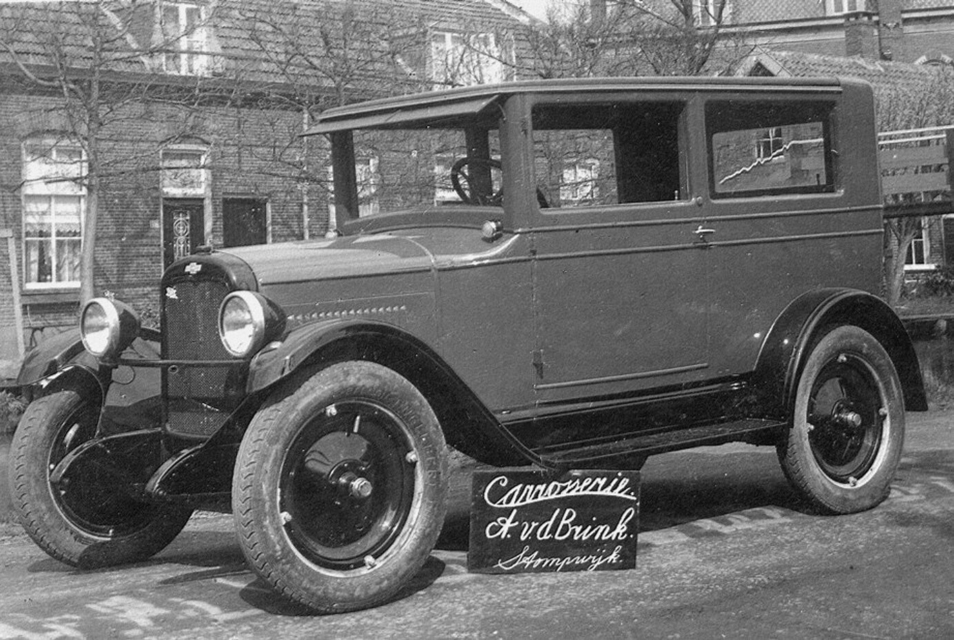 32-zelf-gemaakte-auto-1928-geretoucheerd.jpg